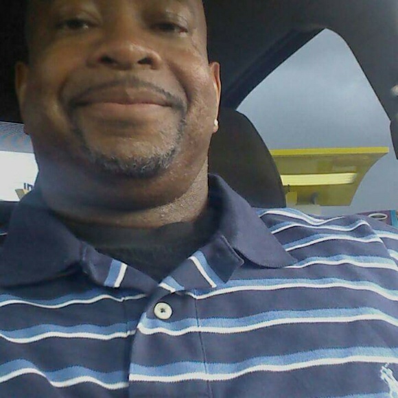 Meet your Posher, Lewis - Picture 1 of 1